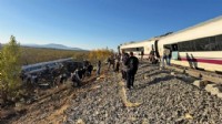 İspanya'da tren faciası: En az 39 kişi hayatını kaybetti