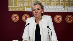 İstanbul Milletvekili Nimet Özdemir CHP'den istifa etti