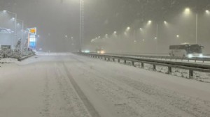 İstanbul yeni yılı beyaz örtüyle karşıladı