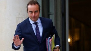 İstifa etmişti: Macron, yeniden başbakanlığa atadı