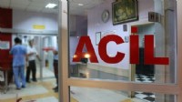 İzmir'de TIR’a çarpan otomobilin sürücüsü öldü