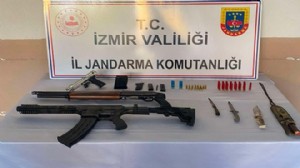 İzmir'de ruhsatsız silah baskını