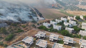İzmir'de yangın paniği: Alevler yerleşim yerine yaklaştı!