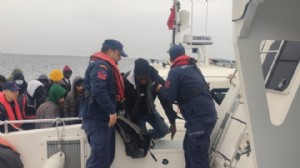 İzmir sularında yine göçmen dramı!