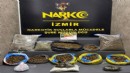 İzmir'de 'zehir' evine baskın!
