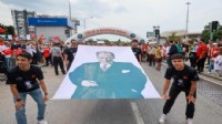 Karabağlar, Atatürk için koştu: Rekor katılım!
