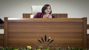 Karabağlar'da 7 milyarlık bütçeye oy çokluğu