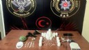 İzmir'de silah ticareti ve uyuşturucu baskını!