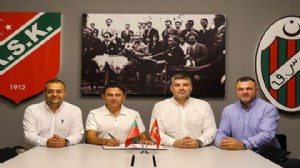 Karşıyaka'da yeni teknik direktör imzayı attı!