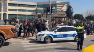 Kaymakamlık binasında silah sesleri!