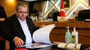 Keçiören Belediye Başkanı AK Parti'ye katılacak