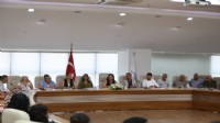 Kınay: Esnafımızla birlikte Karabağlar’ı güçlendireceğiz