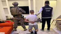 Kırmızı bültenle aranıyordu... İzmir'de yakalandı