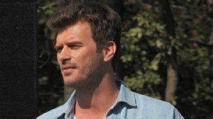 Kıvanç Tatlıtuğ hakkında suç duyurusu!