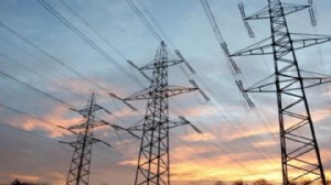 Komşuda  enerji sıkıntısı: Yüzlerce evin elektriği kesildi