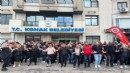 Konak'ta işçiler iş bıraktı, belediye masaya çağırdı!