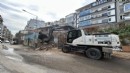 Konak'ta metruk binalara geçit yok