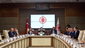 Mecliste 'Vali üzülüyor ağlama' sözleri soruldu!