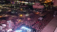 Menemen'de Cumhuriyet coşkusu: On binler Blok-3 ile birlikte söyledi
