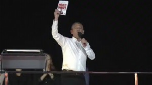 Mitingde duyurdu: Özel ve İmamoğlu'ndan kitap!
