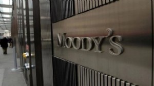 Moody's, ABD'nin kredi notunu düşürdü