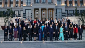 NATO Ankara Zirvesi'nde liderlerden aile fotoğrafı