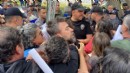 Öğretmenlerin eylemine polis müdahalesi: Gözaltılar var!