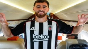 Milli yıldız Orkun Kökçü İstanbul'a geldi