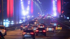 Otogar, köprü ve yollarda bayram yoğunluğu
