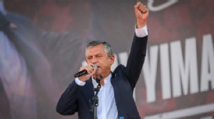 Özel, Brüksel'den Erdoğan'a seslendi: Bir adım geri durmayacağım