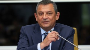 CHP Lideri: Bu cendereden çıkar, 300'ü aşarız!
