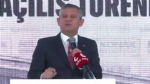Özel, Mutlu ile tanışma hikayesini anlattı: 'Senden olmaz' dedim!