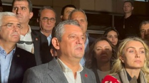Özel'den İmamoğlu çıkışı: Hiçbiri ümit etmesin ki...