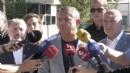 Özel'den Buca Cezaevi önünde mesaj üstüne mesaj!