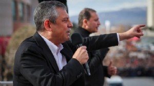 Özel'den deprem bölgeside Erdoğan'a sert tepki