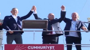 Özel duyurdu: Bir belediye CHP'ye geçti