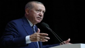 Özel'e tepki: Yargı mensuplarına hakaret ediyor