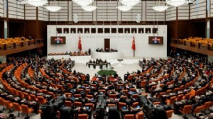 Özel'in dokunulmazlık dosyası Meclis'te