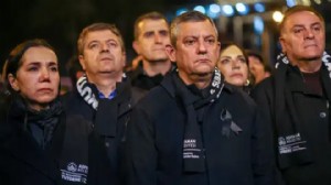 Özgür Özel, Adıyaman’da sessiz yürüyüşe katıldı