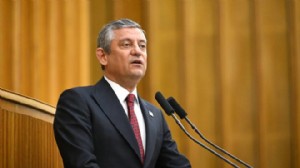 Özgür Özel'den 'grup toplantısı' kararı