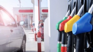Petrol fiyatları uçtu: Benzine zam mı gelecek?