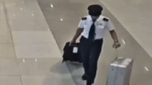 Pilot, valizinde uyuşturucu ile yakalandı!