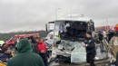 Polis servisi kaza yaptı: 1 şehit, 16 yaralı!