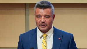 Sadettin Saran Fenerbahçe başkan adaylığını açıkladı