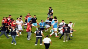 Sahaya bayrak dikmenin faturası 10 bin TL!