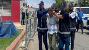 Saldırgan Yeni Parti'den ihraç edildi!
