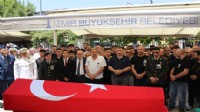 Şehit astsubay İzmir'de son yolculuğuna uğurlandı
