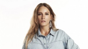 Serenay Sarıkaya gözaltına alındı