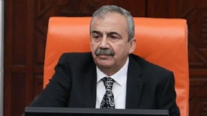 Sırrı Süreyya Önder'in hayatı belgesel oluyor
