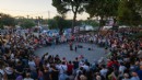 Sokak gösterilerine büyük ilgi!